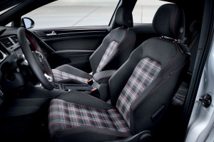 青春无悔!那些热血沸腾的赛场,闪耀着无畏的光芒